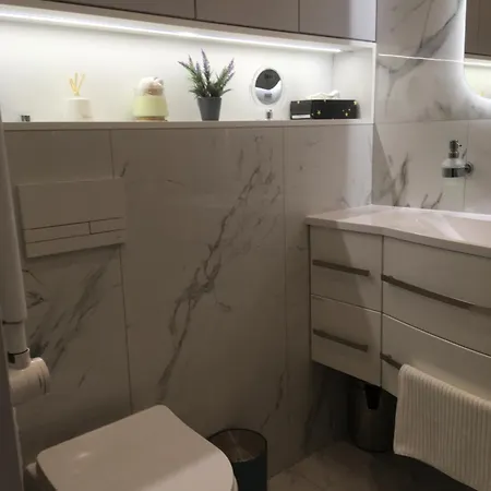Apartment Aquamare22 Z Basenem I *