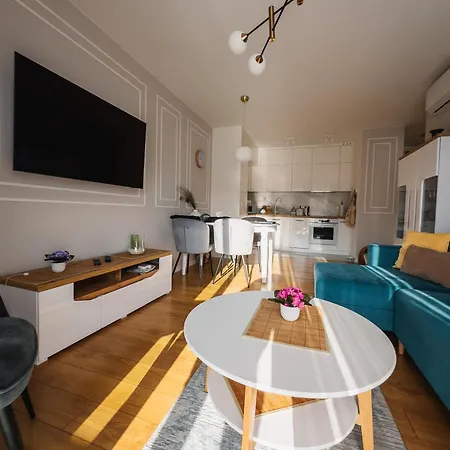 Aquamare22 Z Basenem I