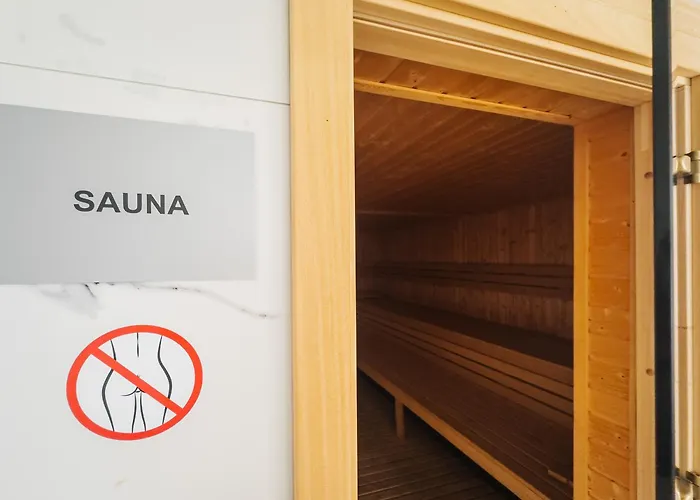 Apartment Aquamare22 Z Basenem I *